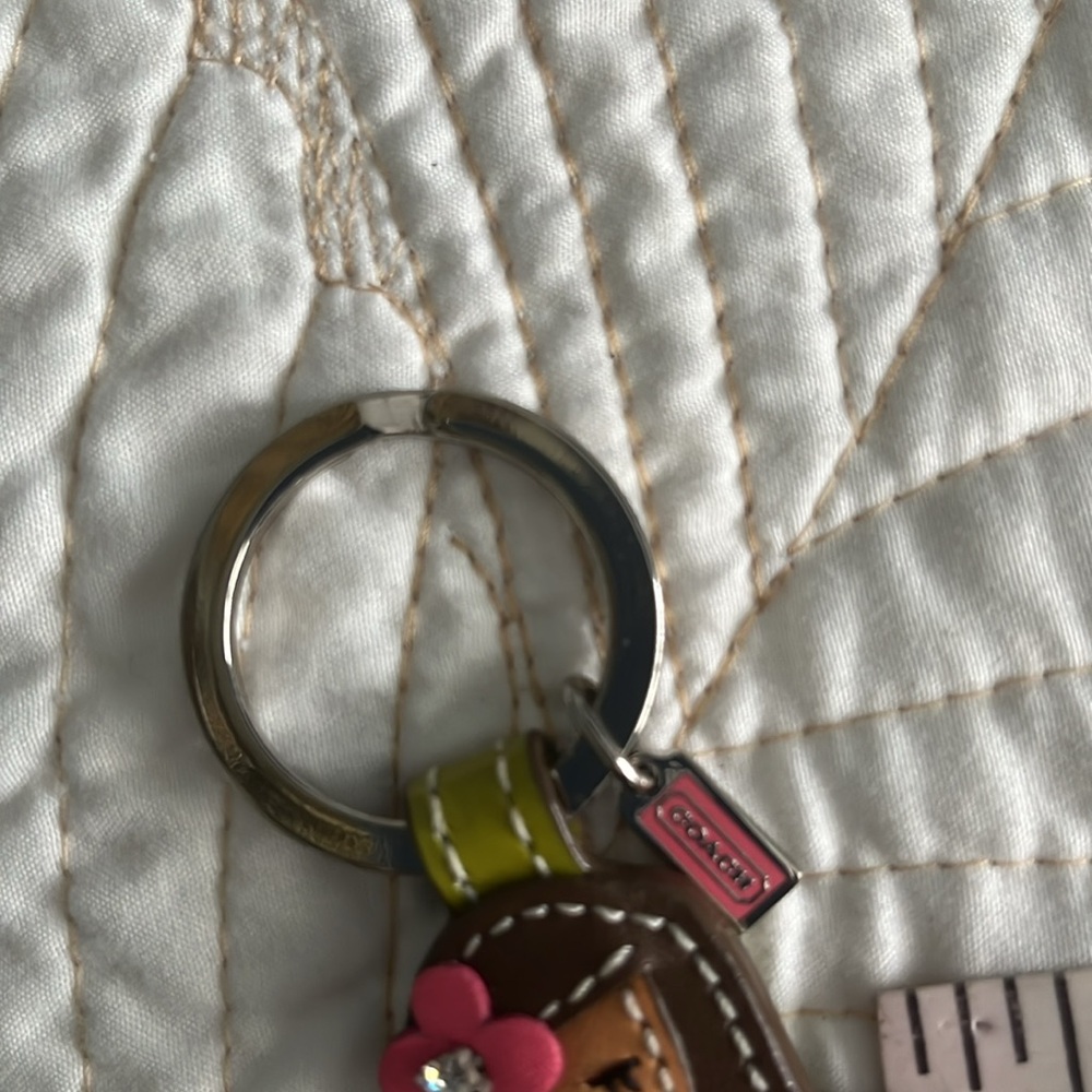 Rare Coach Hawaiian Hula Girl and Plumeria Flower 🌺 Key Holder - Picture 7 of 7